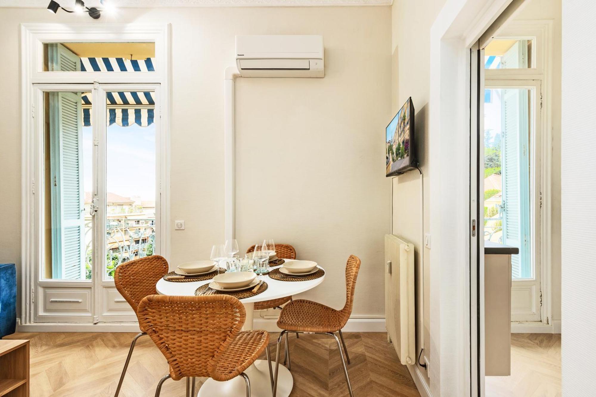 Apartament Mont Fleuri- Somptueux 2 Pieces - Parking - Mentona Zewnętrze zdjęcie