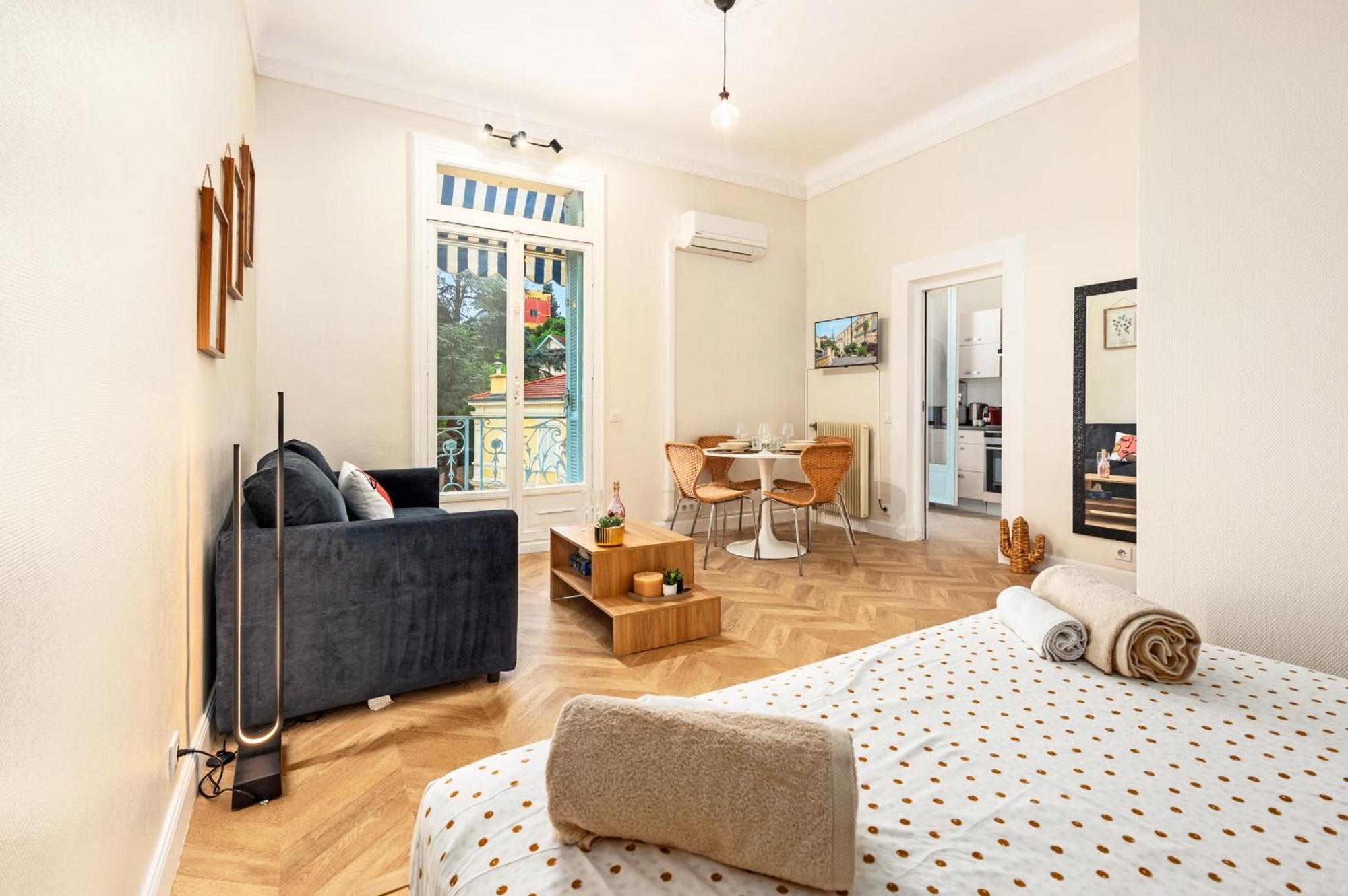 Apartament Mont Fleuri- Somptueux 2 Pieces - Parking - Mentona Zewnętrze zdjęcie
