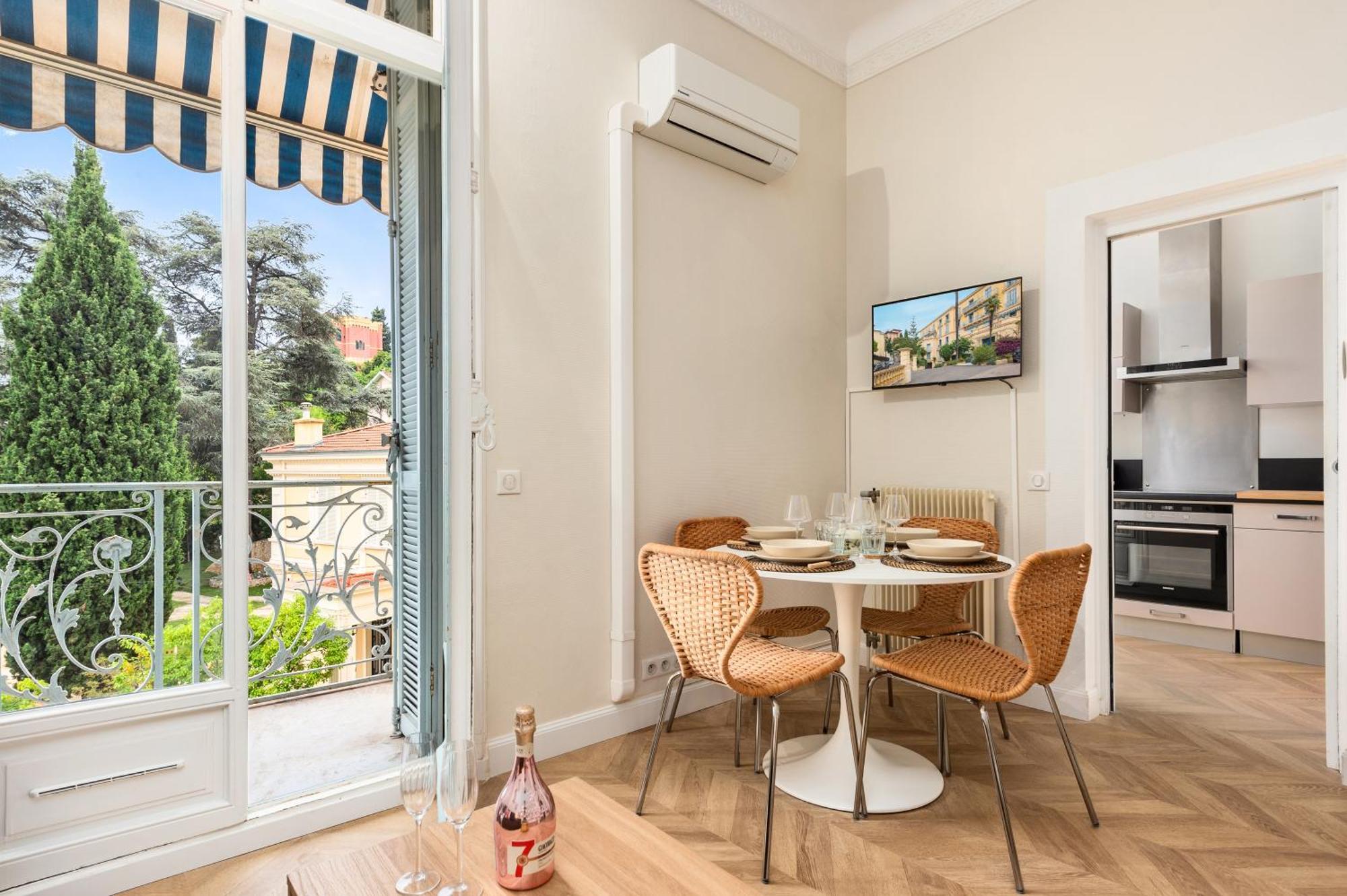 Apartament Mont Fleuri- Somptueux 2 Pieces - Parking - Mentona Zewnętrze zdjęcie